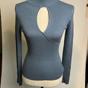 Planet Gold Keyhole sweater NWT
